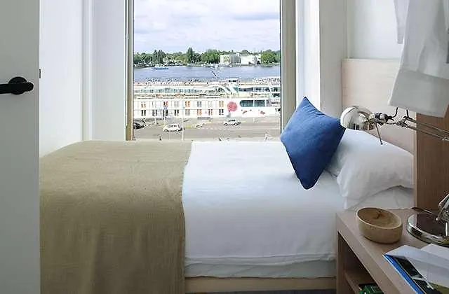 **** Hotel apartamentowy Eric Voekel Boutique Apartments - Hamburg Suites Niemcy